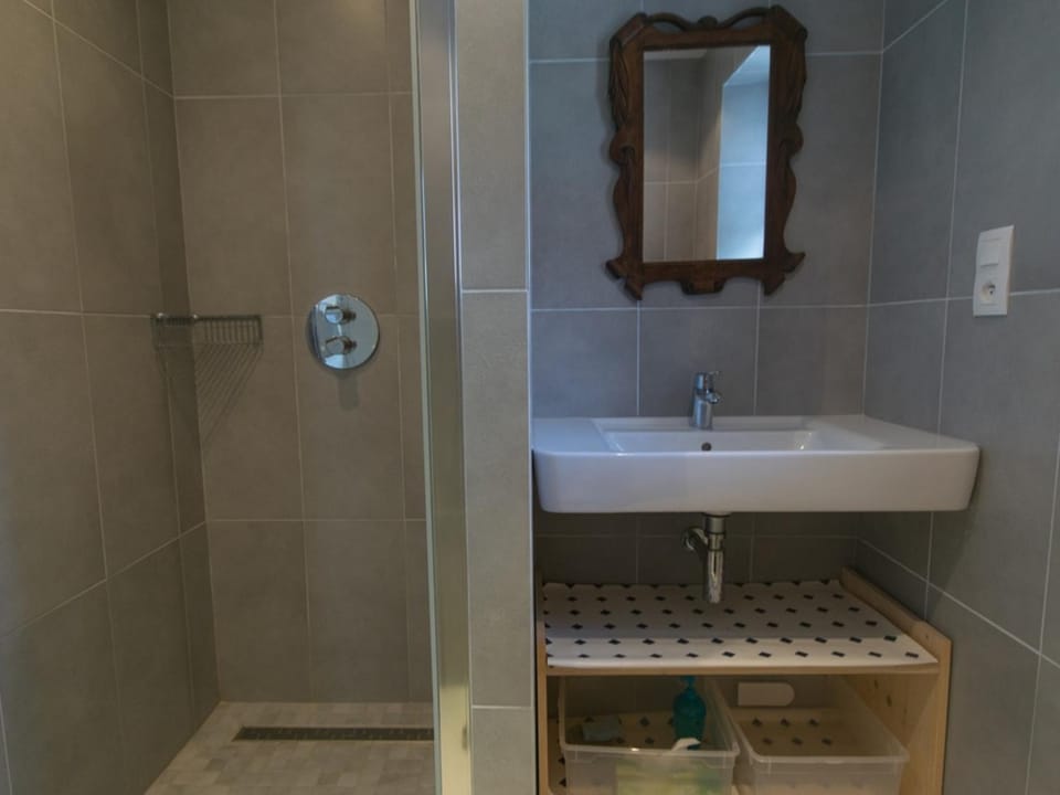 Maison de charme près du sentier côtier avec parking privé - FR-1-418-88 House in Brittany