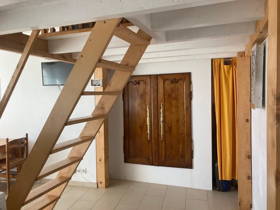 Studio lumineux face mer à Le Palais - FR-1-418-93 Apartment in Brittany