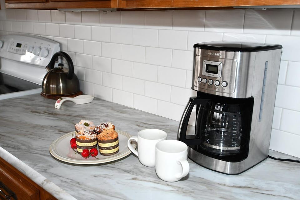 Coffee/tea facilities, Kitchen or kitchenette