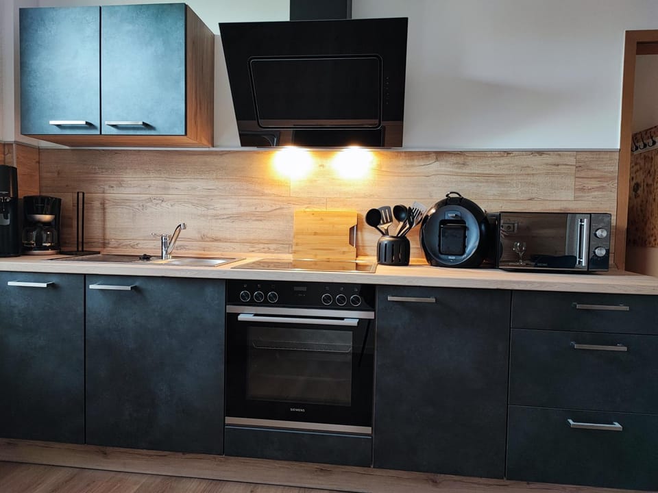Coffee/tea facilities, Kitchen or kitchenette, dishwasher, minibar, pet friendly, stove, toaster