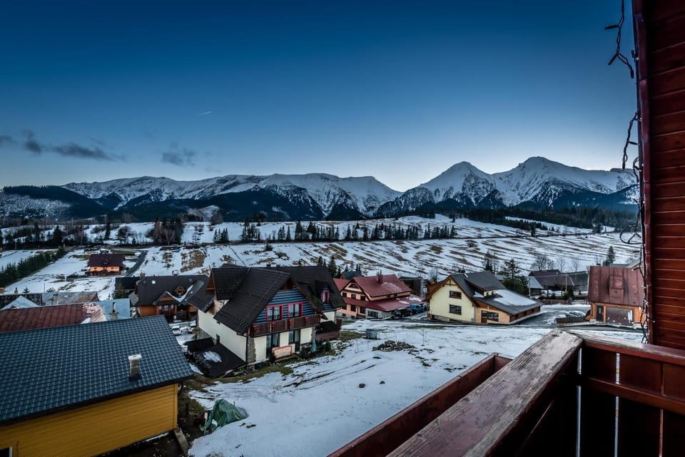 Nearby landmark, Natural landscape, Winter, City view, Mountain view