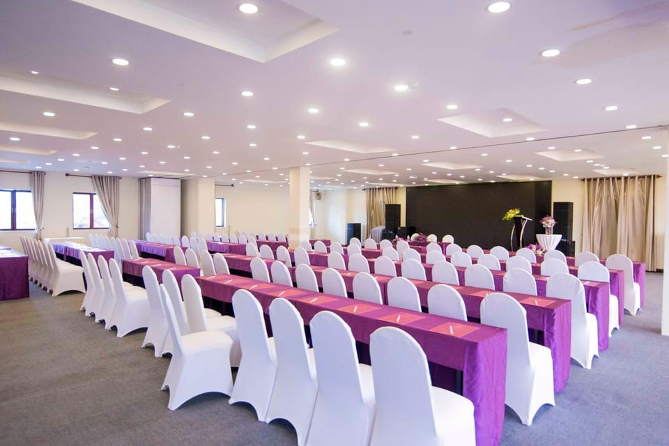 Meeting/conference room