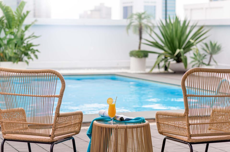 Swimming pool, Swimming pool