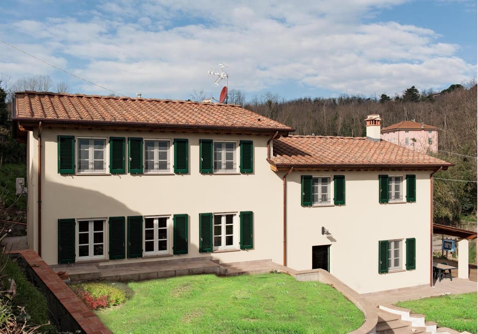 Villa con piscina Villa in Capannori