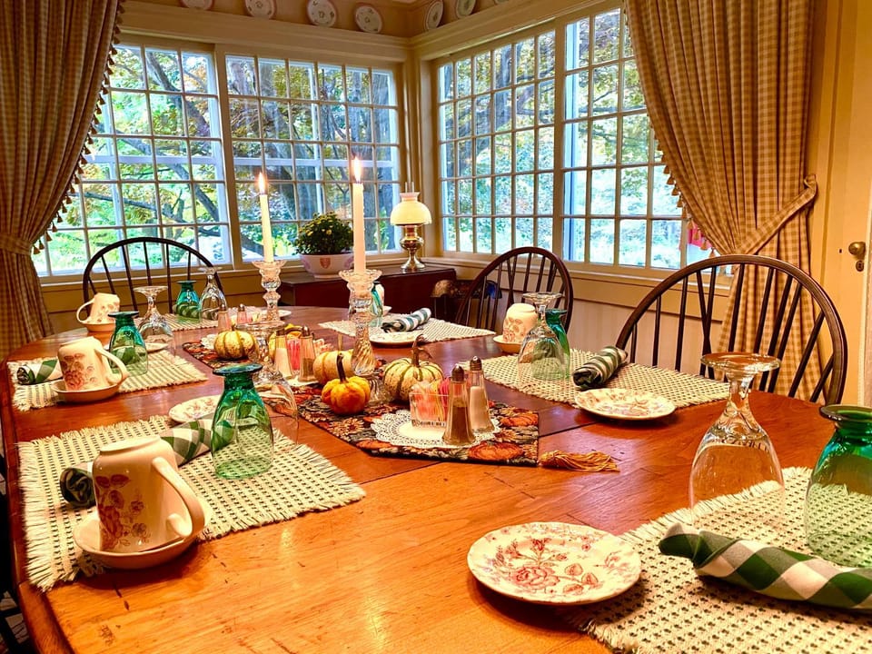Dining area, Breakfast