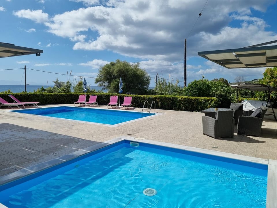 Patio, Day, Pool view, Swimming pool, sunbed