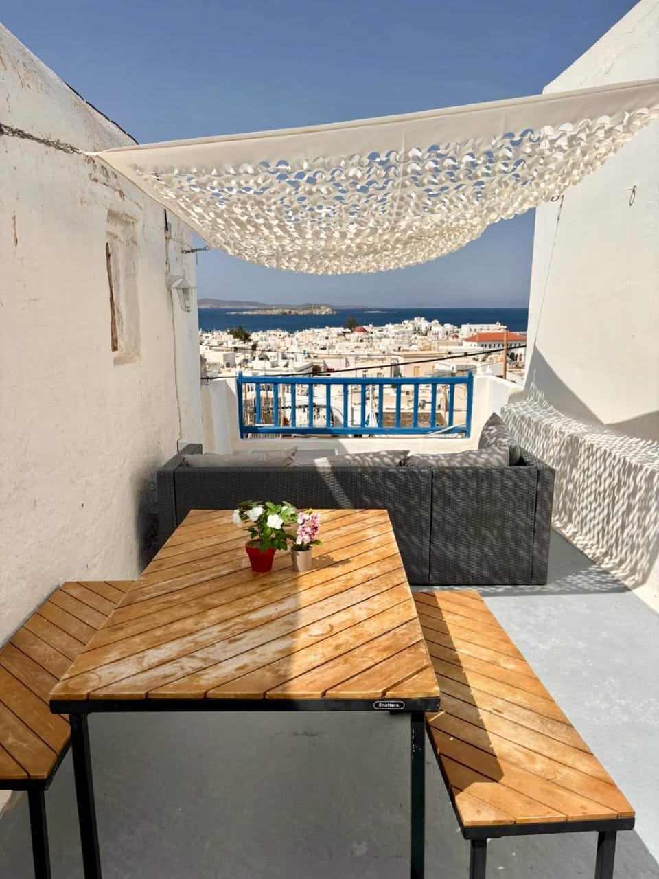 Elenitas Town House with veranda and sea view Apartment in Mykonos