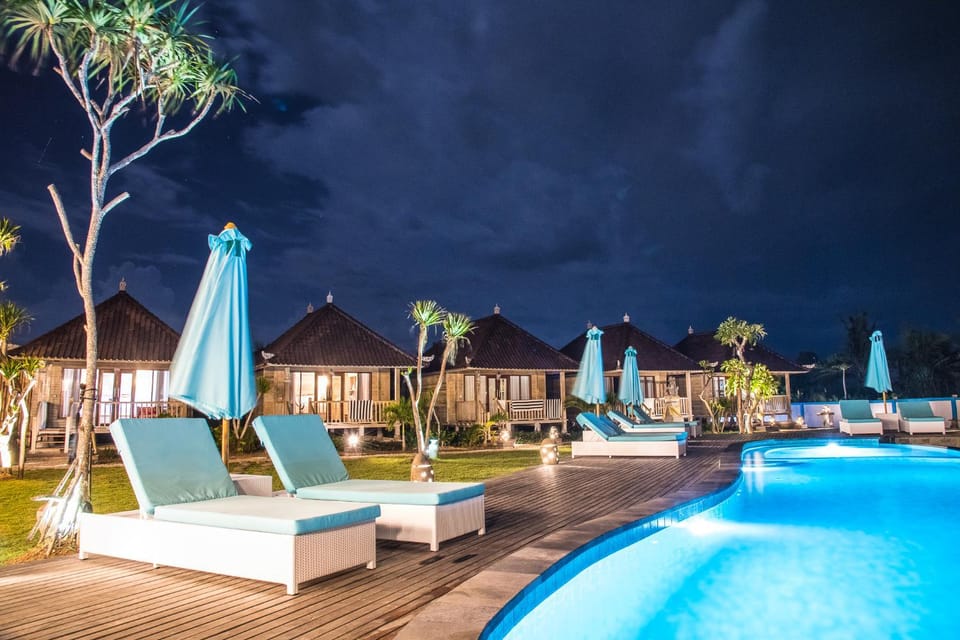 Ombak Bay Lembongan Campground/ 
RV Resort in Nusapenida
