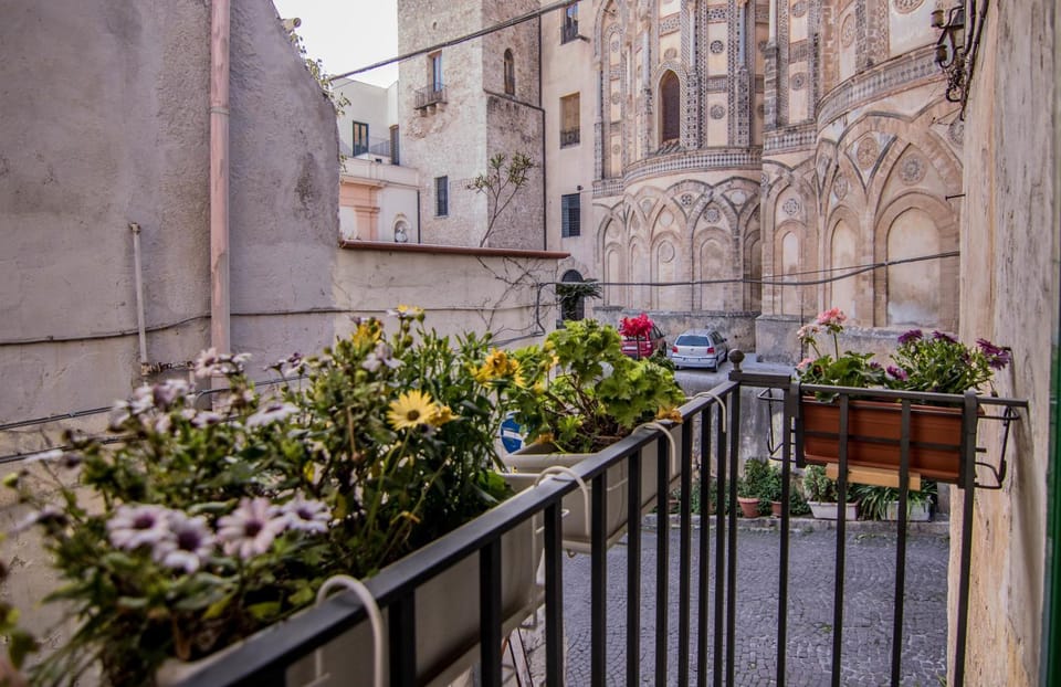 View (from property/room), View (from property/room), Balcony/Terrace, Street view, Street view