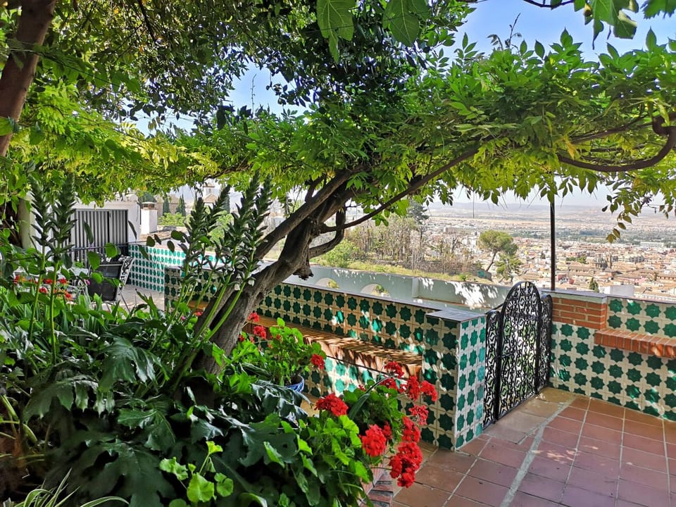 Casa Jardin Alhambra House in Granada