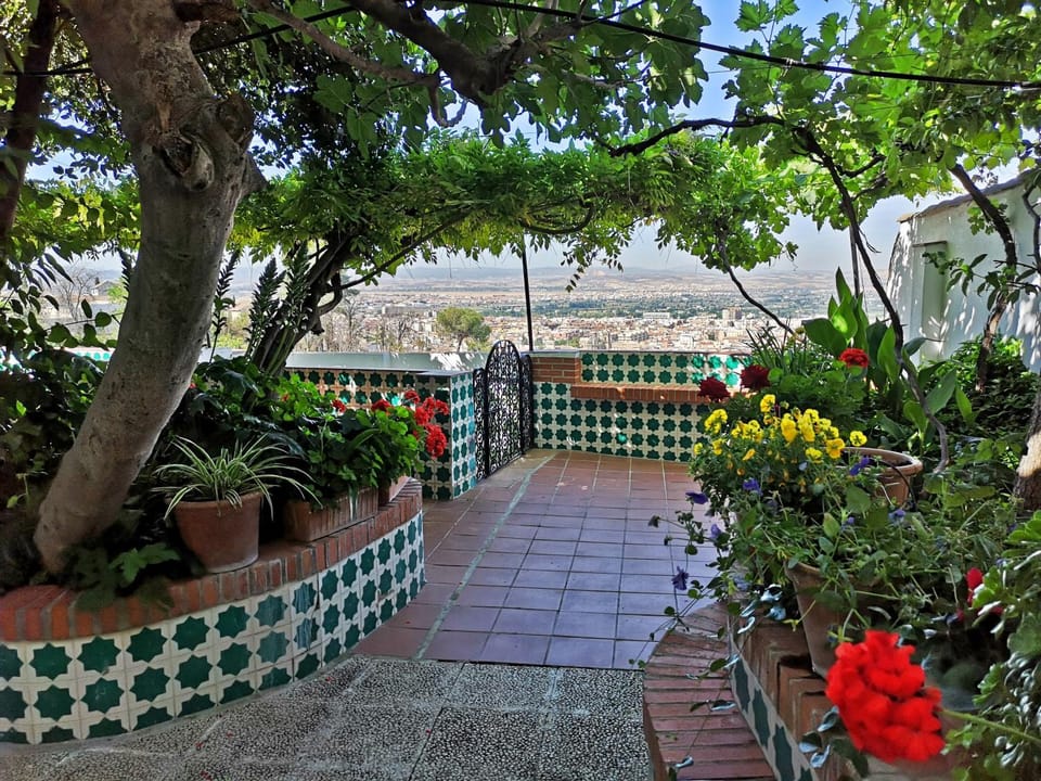 Casa Jardin Alhambra House in Granada