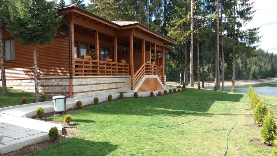 Ваканционно селище Ива Campground/ 
RV Resort in Blagoevgrad Province