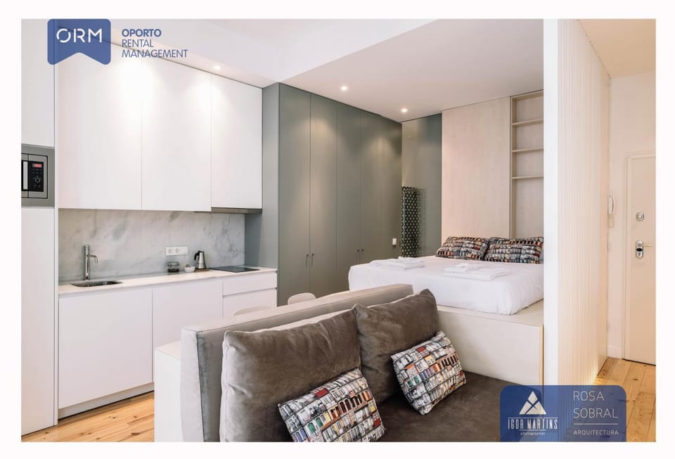 Toilet, Bed, Bathroom, TV and multimedia, Coffee/tea facilities, Kitchen or kitchenette, Living room, Other, Photo of the whole room, Decorative detail, Seating area, Dining area, Bedroom, Area and facilities