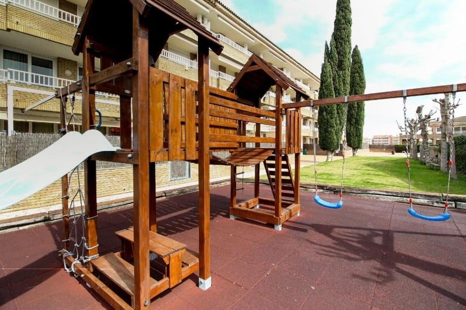 Apartament Sol 404 Sistach Rentals Apartment in Baix Empordà