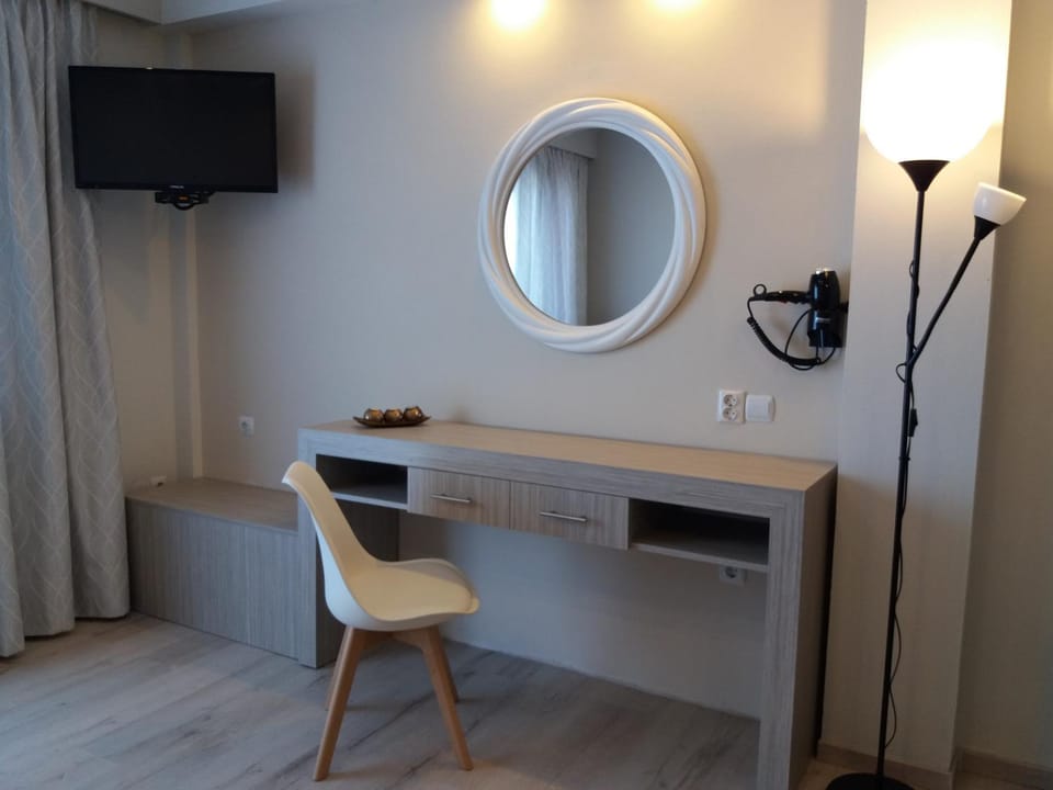 TV and multimedia, Decorative detail