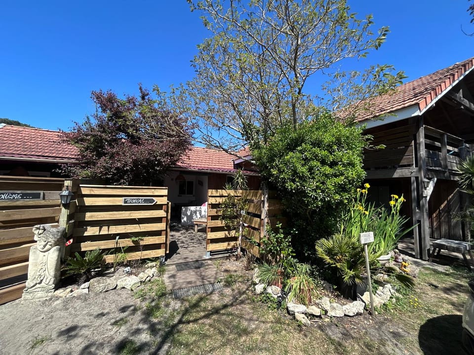 Le Panier Fleuri House in Lacanau