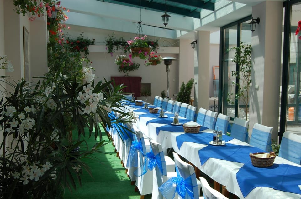 Day, Banquet/Function facilities