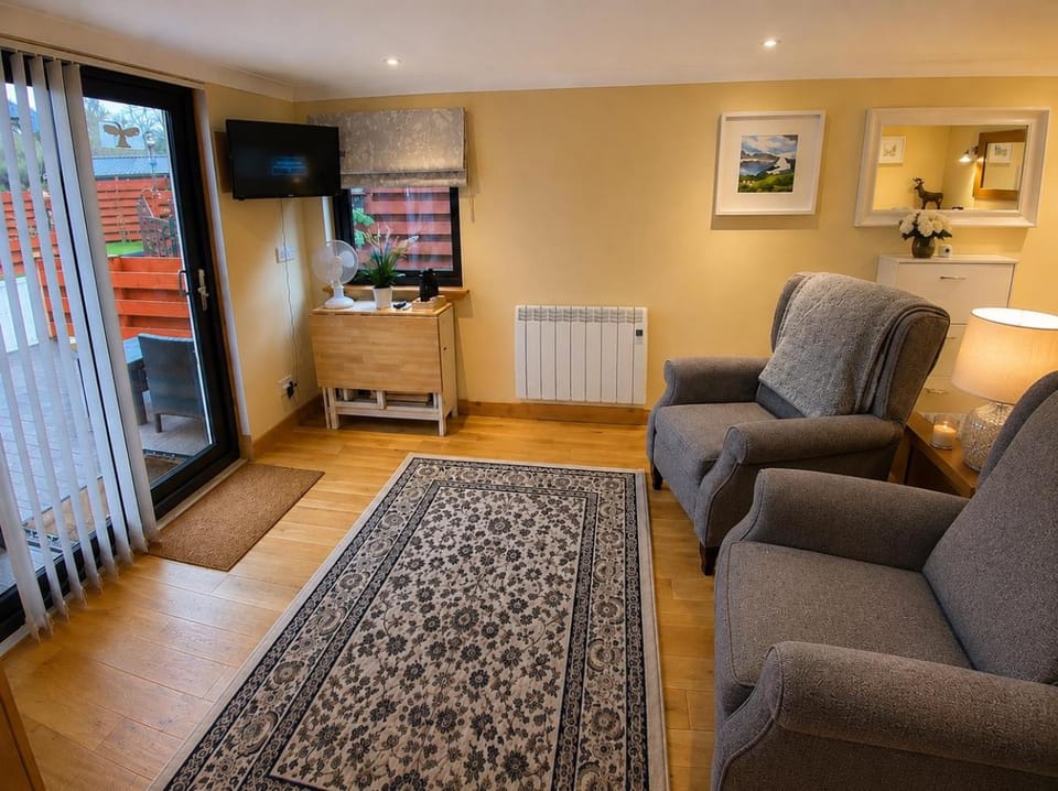 The Wee Ludging - A Cosy Riverside Cottage for Two Nature lodge in Scotland
