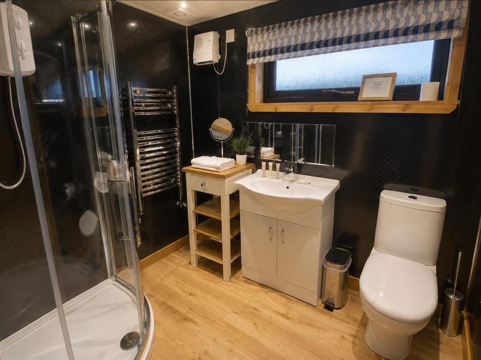 The Wee Ludging - A Cosy Riverside Cottage for Two Nature lodge in Scotland