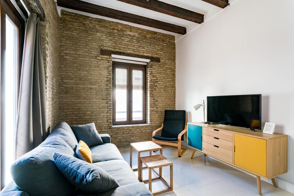 TV and multimedia, Living room, Seating area
