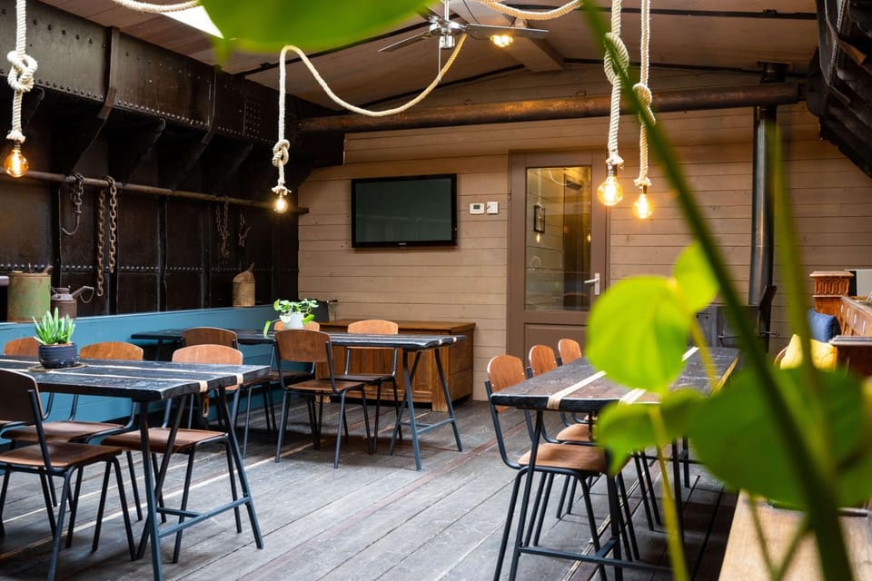 Lounge or bar