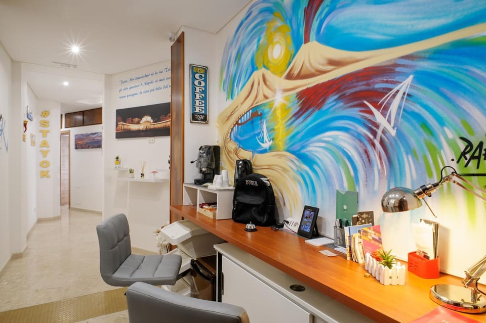 Communal lounge/ TV room, Lobby or reception, Decorative detail