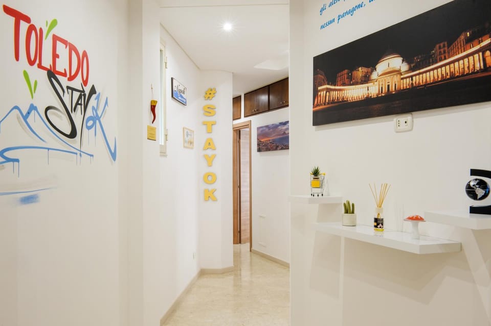 Lobby or reception, Decorative detail