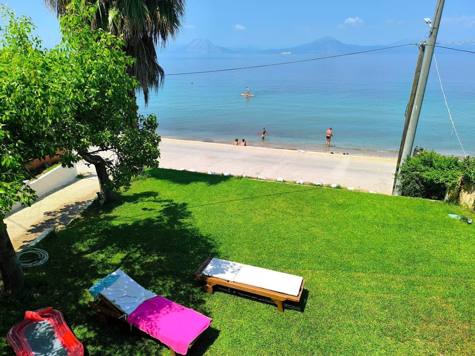 xanthi's sea front villas Apartment in Peloponnese, Western Greece and the Ionian