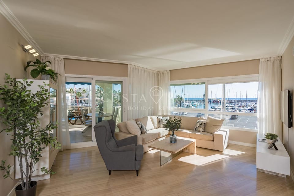 Malaga Benalmadena Puerto Marina Costa Sol Holiday Rentals Apartment in Benalmadena