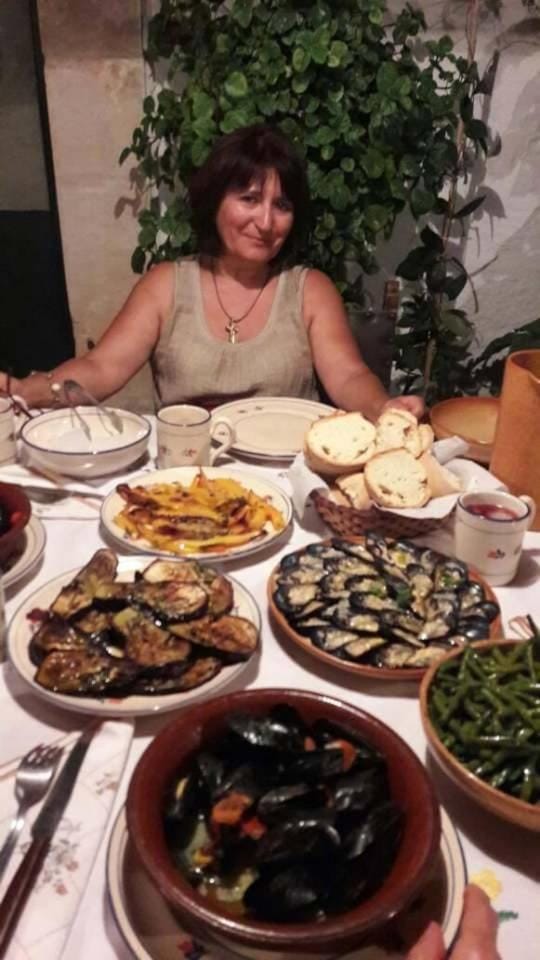 People, Food and drinks