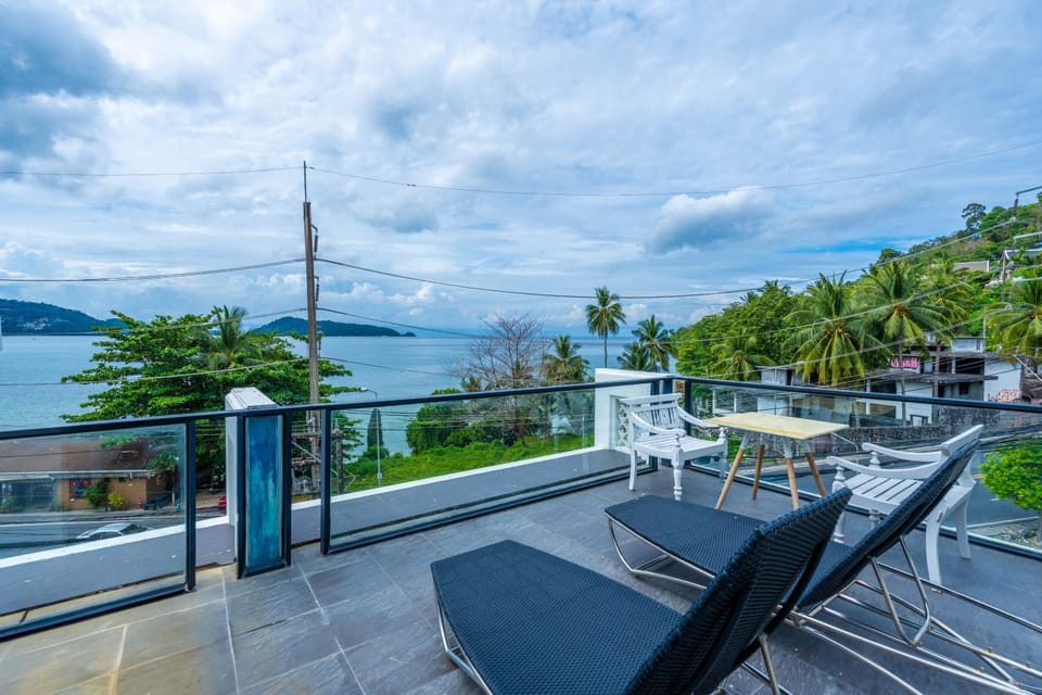 Natural landscape, Balcony/Terrace, Sea view