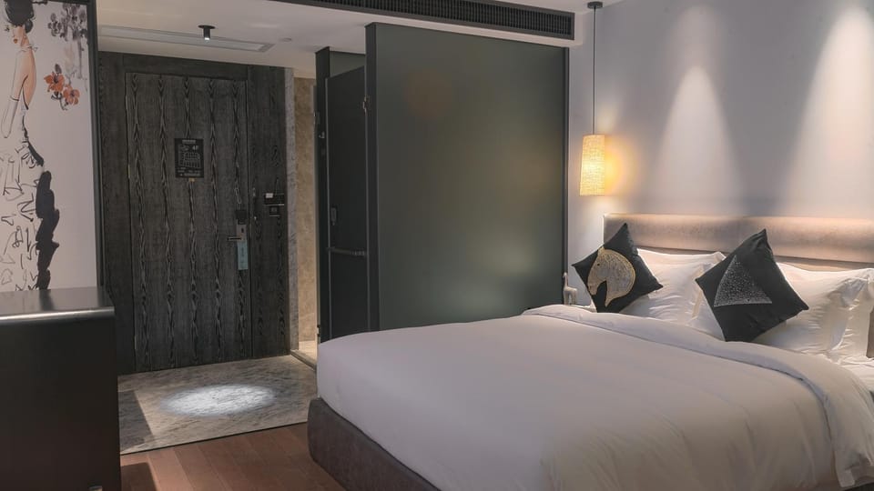 Bed, Photo of the whole room