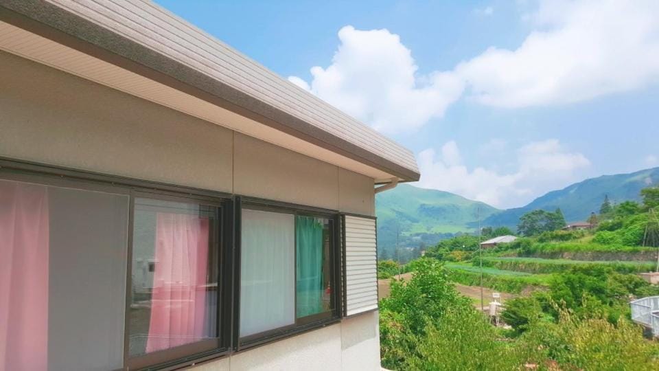 Yufuin Sunday Bed and Breakfast in Japan