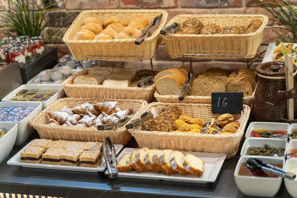 Breakfast, Continental breakfast