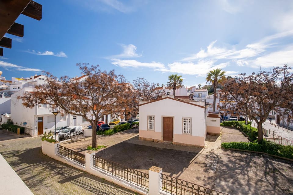 Spring, Neighbourhood, Beach, Street view, Location