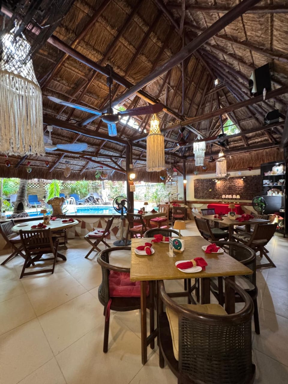 Restaurant/places to eat, Food