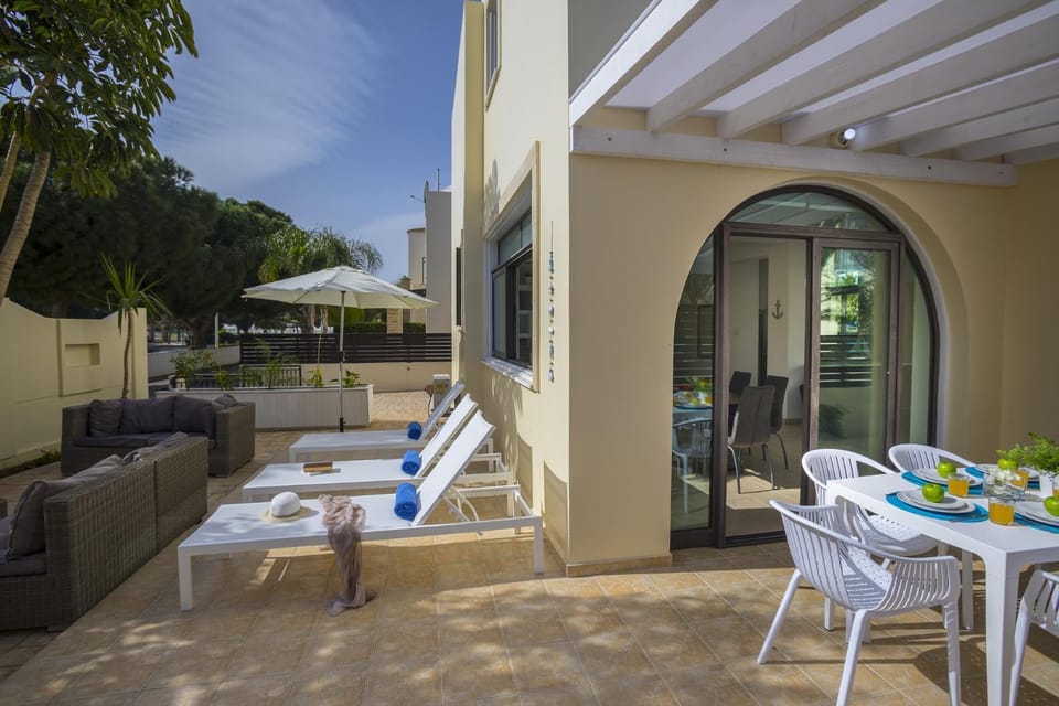 Patio, Seating area, Dining area