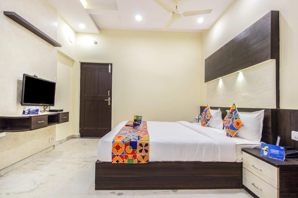Bathroom, TV and multimedia