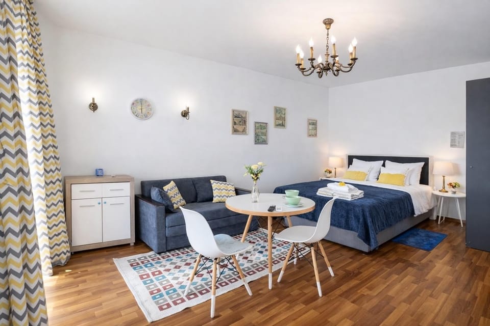 TEPLO 44 Center Studio Hotel Style Apartment in Chișinău