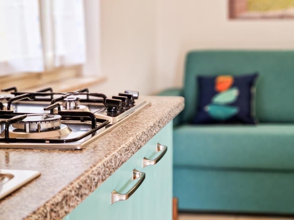 Kitchen or kitchenette, Living room