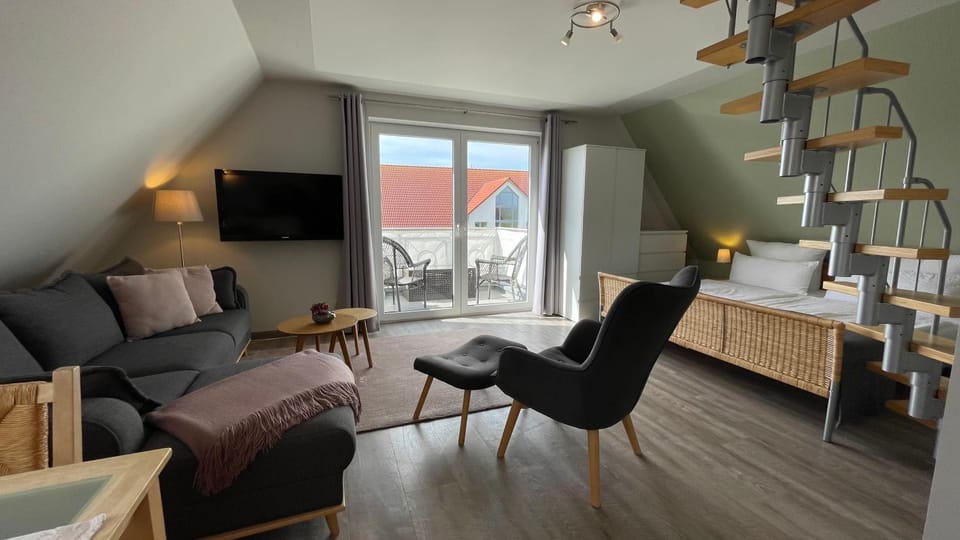 Bed, Living room, Seating area