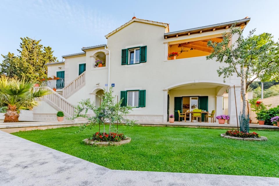 Apartment Deni with central heating Apartment in Split-Dalmatia County