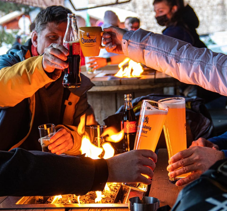 Restaurant/places to eat, Balcony/Terrace, Lounge or bar, Drinks