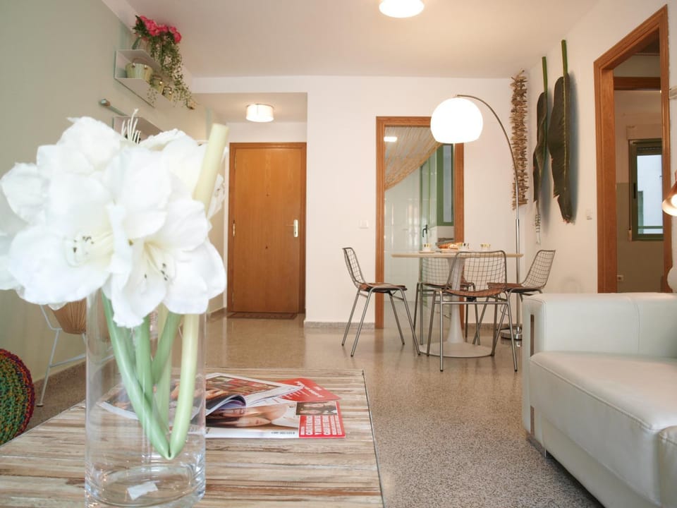 Kitchen or kitchenette, Living room, Dining area, On site
