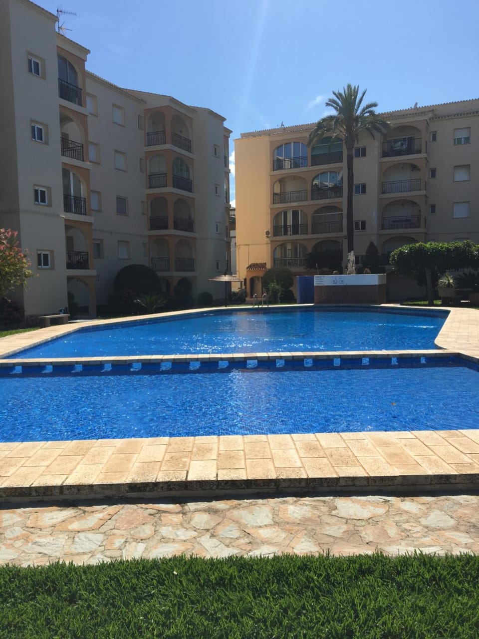 Swimming pool, Swimming pool