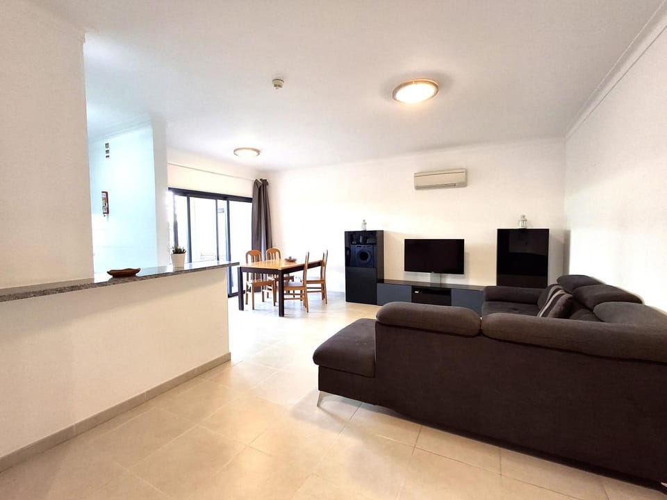 Living room, Dinner
