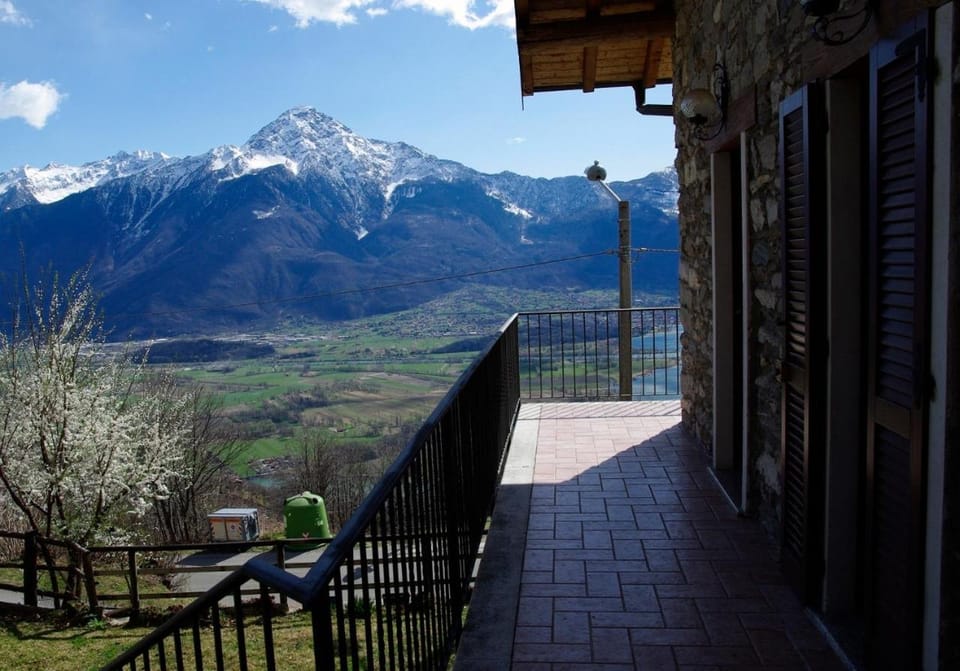 Day, Balcony/Terrace, Mountain view