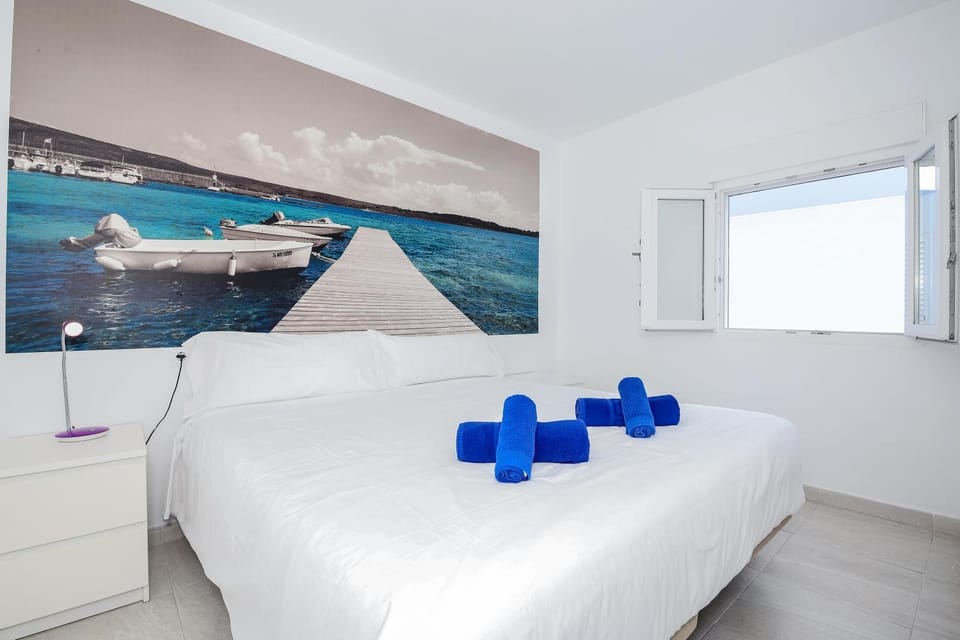 Living room, Bedroom
