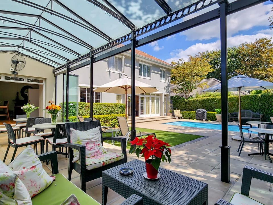 Garden, Balcony/Terrace, Pool view