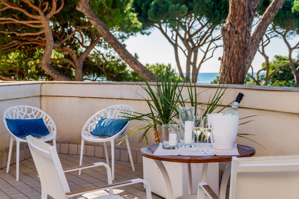 Day, Natural landscape, View (from property/room), Balcony/Terrace, Sea view